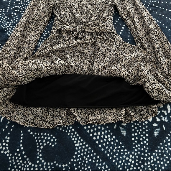 JAPNA | Long Sleeve Mini Dress - Picture 5 of 5